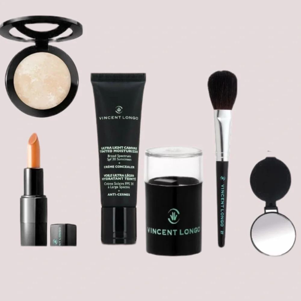NWT Vincent Longo Makeup‎ Set with Brush and Mirror